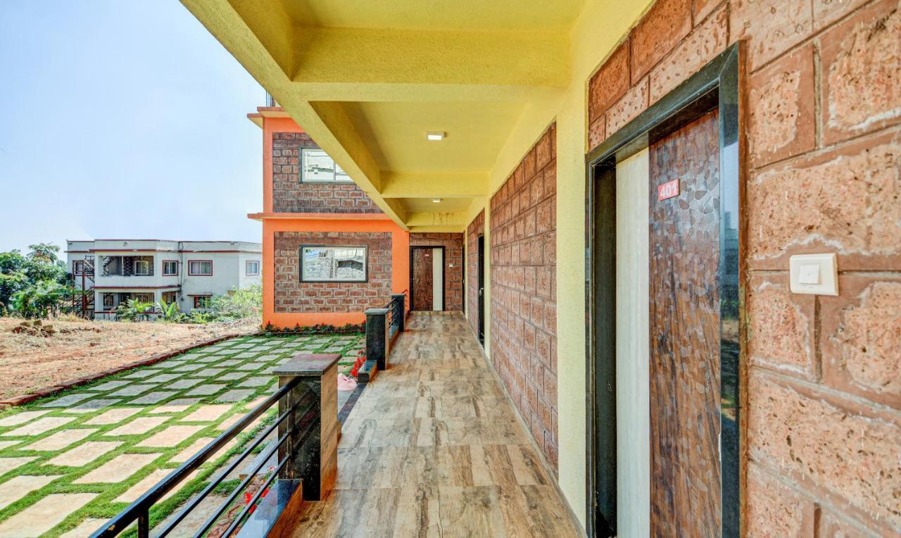 Aditya Hill View Inn Mahābaleshwar Exteriör bild